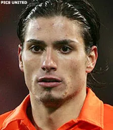 Thumbnail for article: De Ridder 'eindelijk' verlost van knieklachten