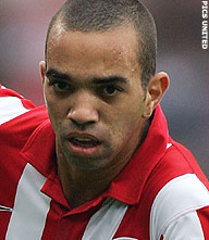 PSV stuurt Diego Tardelli terug naar São Paulo