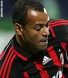 Thumbnail for article: Cafú en Milan zetten samenwerking voort