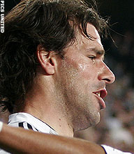 Van Nistelrooy dendert door naar podium