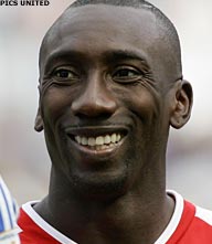 Hasselbaink overweegt CL-rentree met Levski