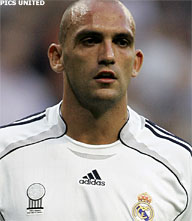 Olympiakos koopt Raúl Bravo van Real