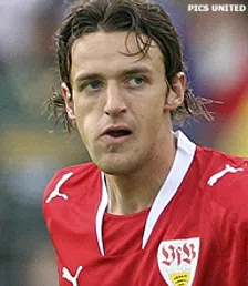 Thumbnail for article: Stuttgart laat Gentner bij Wolfsburg rijpen