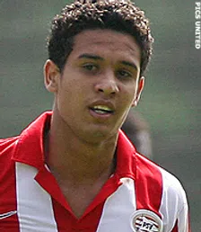 Thumbnail for article: Papieren PSV'ers Reis en Fagner in orde