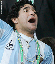 Maradona vindt het tijd bondscoach te worden