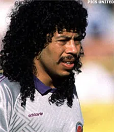 Thumbnail for article: Dope-doelman Higuita weer tussen de palen