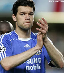 Thumbnail for article: Ballack: 'Ik ga niet weg bij Chelsea'