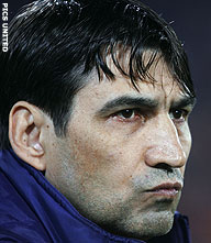 Roemenië wijkt uit bijgeloof uit voor Oranje