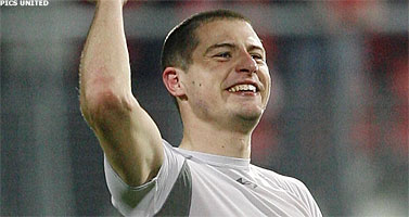 Roda wrikt Hadouir toch los van Willem II