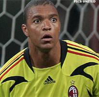 Man United wint eindelijk met ruime cijfers