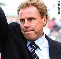 Redknapp mag verder bouwen bij Portsmouth