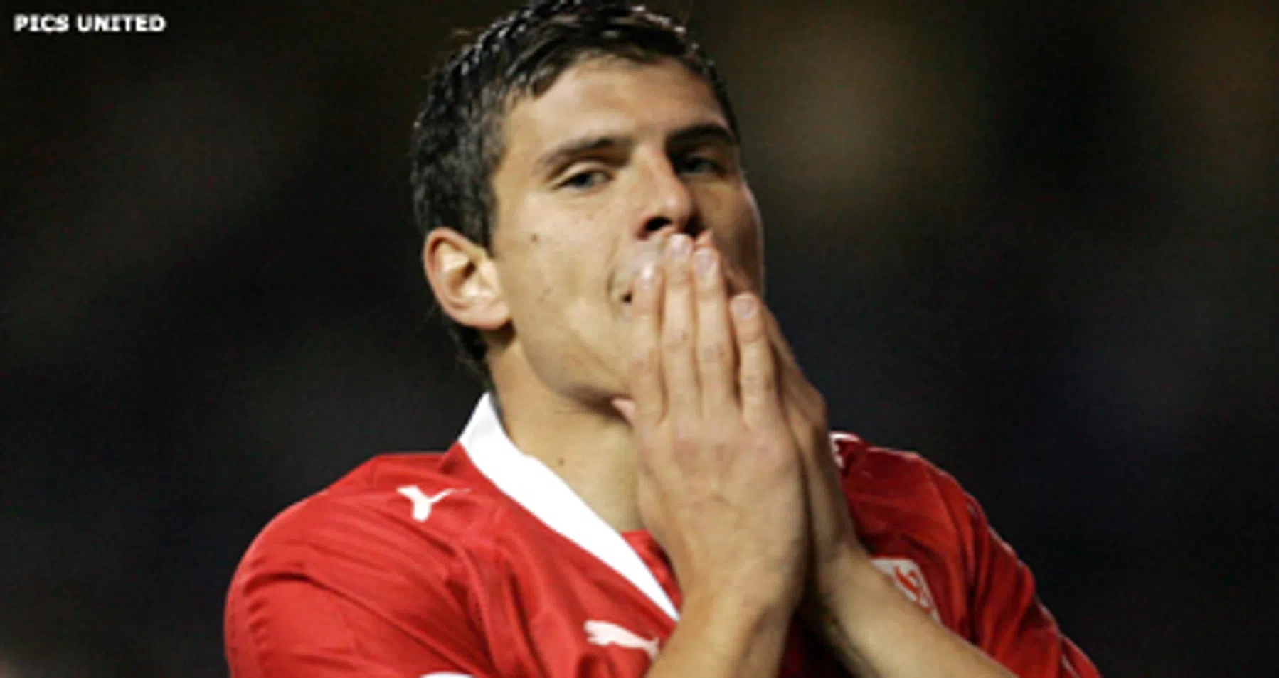 Bayern hard onderuit, HSV en Werder naderen