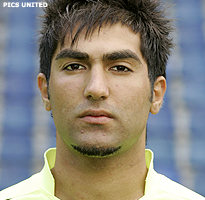 Belofte Etemadi tot 2010 in Friese dienst