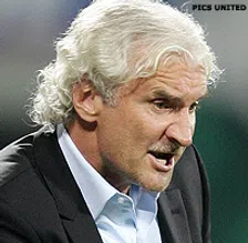 Thumbnail for article: Koolhof zet Hooijboer uit Cambuur-selectie