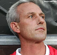 Thumbnail for article: 'Pijpers blijft in Kazachstan of gaat naar Willem II'