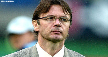 'Troussier onderhandelt in geheim met Socceroos'