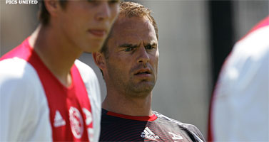 KNVB-baas Kesler: 'Dit tart elke vorm van fatsoen'