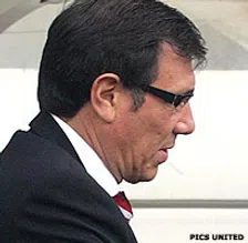 Thumbnail for article: Coach Sanchez vertrekt per direct bij Fulham