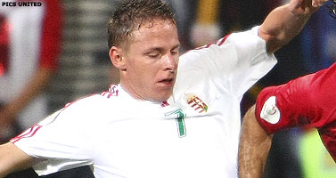 PSV haalt Hongaar Dzsudzsák na vertrek Perez