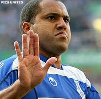 MSV Duisburg is helemaal klaar met Ailton