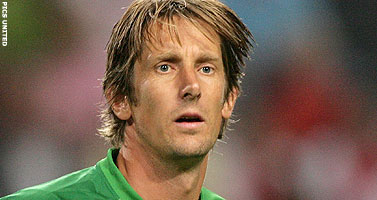 Van der Sar laat liesklachten achter zich