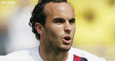 Donovan topscorer aller tijden in jubileumduel