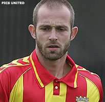 Polsbreuk zet Van Dijk voorlopig buitenspel