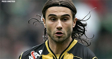 Benzema en Lyon schudden handen over verlenging