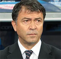 Olympiakos ontslaat coach: 'Er moet iets gebeuren'
