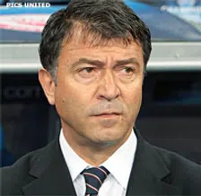 Thumbnail for article: Olympiakos ontslaat coach: 'Er moet iets gebeuren'