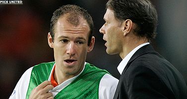 Robben uit onvrede over communicatie Van Basten