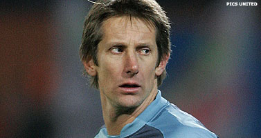 Wenger hekelt penalty-beslissing Vink