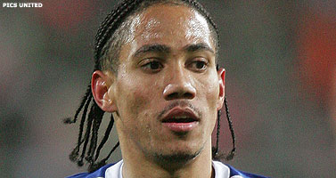 Everton maakt huurling Pienaar definitief Toffee