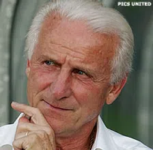 Thumbnail for article: Trapattoni haalt gestopt trio terug bij Ierse selectie