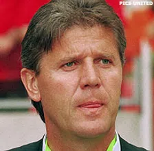 Thumbnail for article: President Chovanec volgt door hem ontslagen trainer op