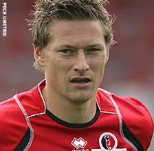 Thumbnail for article: Nieuwenburg trekt van Helmond naar Haarlem