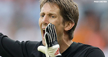 Onmachtig Frankrijk stuit op afwachtend Roemenië