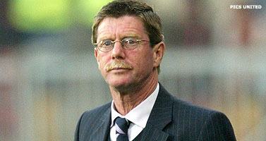 Trefzekere Podolski op de rand van Duits EK-record