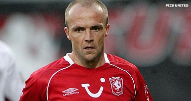 Schreuder gaat door als speler en mentor bij Vitesse