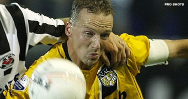 Terim draait en blijft langer bondscoach Turkije