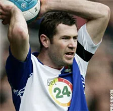 Thumbnail for article: Buitengewone Emerton nóg vier jaar bij Blackburn