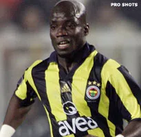 Thumbnail for article: Appiah wil niet meer voor Fenerbahçe spelen na mes in rug