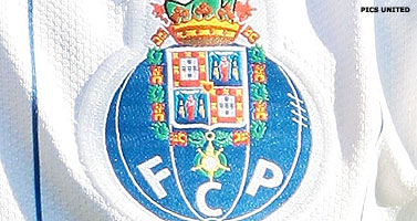Porto pakt koppositie door zege bij Sporting Lissabon
