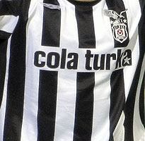 Denizli tekent bij Besiktas en zorgt voor Turkse primeur