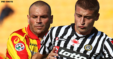 Lazio en Udinese morsen, Milan tankt vertrouwen