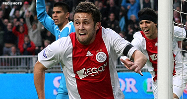 Ajax legt PSV in laatste kwartier hard over de knie