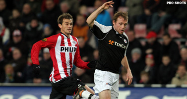 Hongerig PSV al na één helft klaar met Heracles