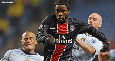 Man City bewijst Twente goede dienst tegen PSG