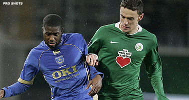 Wolfsburg scoort één keer meer dan Portsmouth en is door