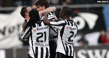 Van den Bergh schiet Heracles naar winst op Sparta